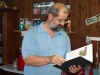 Reto mit dem Hüttenbuch
